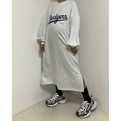 模特兒實穿白色長版 T 恤，站於鏡前配帽｜LA dodgers overfit ops（第 14 張）