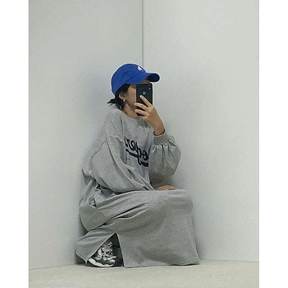 模特兒實穿白色長版 T 恤，站於鏡前配帽｜LA dodgers overfit ops（第 9 張）