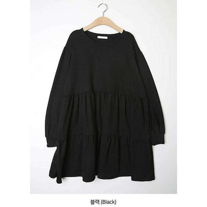 模特兒實穿灰色連身裙，坐於椅上｜純色寬鬆孕婦mini cancan dress（第 15 張）